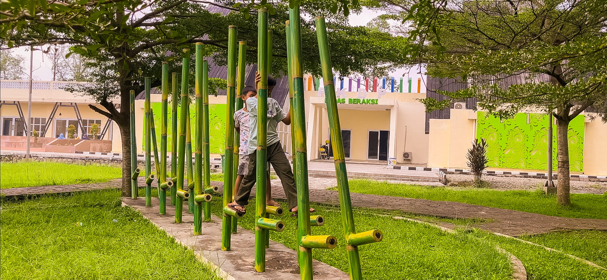 Taman Kaulinan Budak Lembur